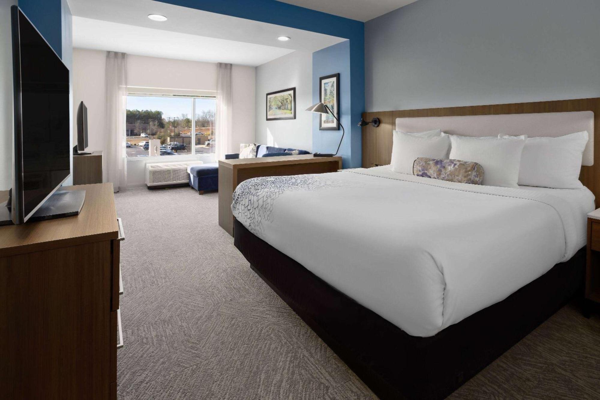 La Quinta Inn & Suites By Wyndham Locust Grove Bagian luar foto