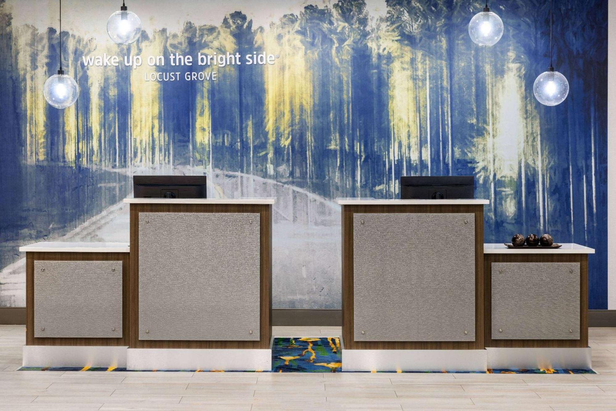 La Quinta Inn & Suites By Wyndham Locust Grove Bagian luar foto