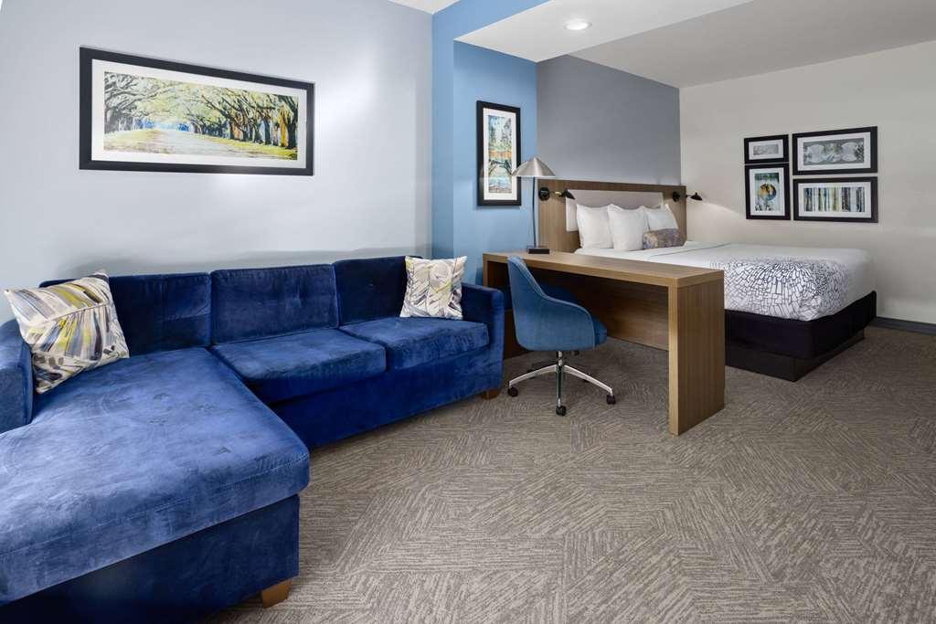 La Quinta Inn & Suites By Wyndham Locust Grove Ruang foto