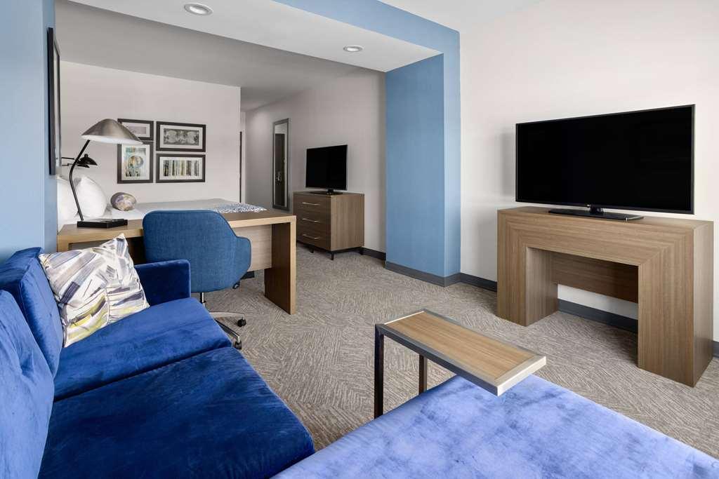 La Quinta Inn & Suites By Wyndham Locust Grove Ruang foto