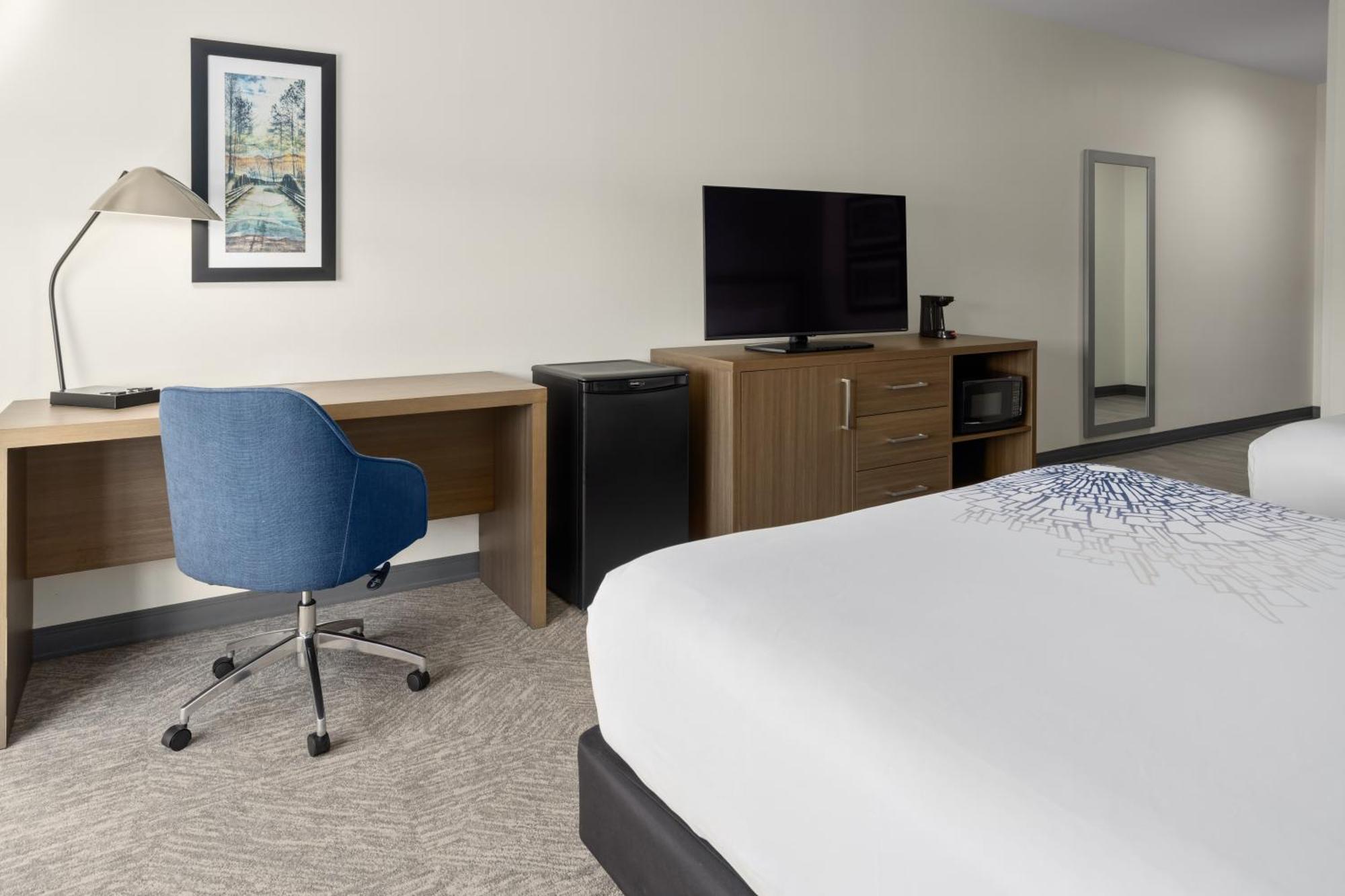 La Quinta Inn & Suites By Wyndham Locust Grove Bagian luar foto