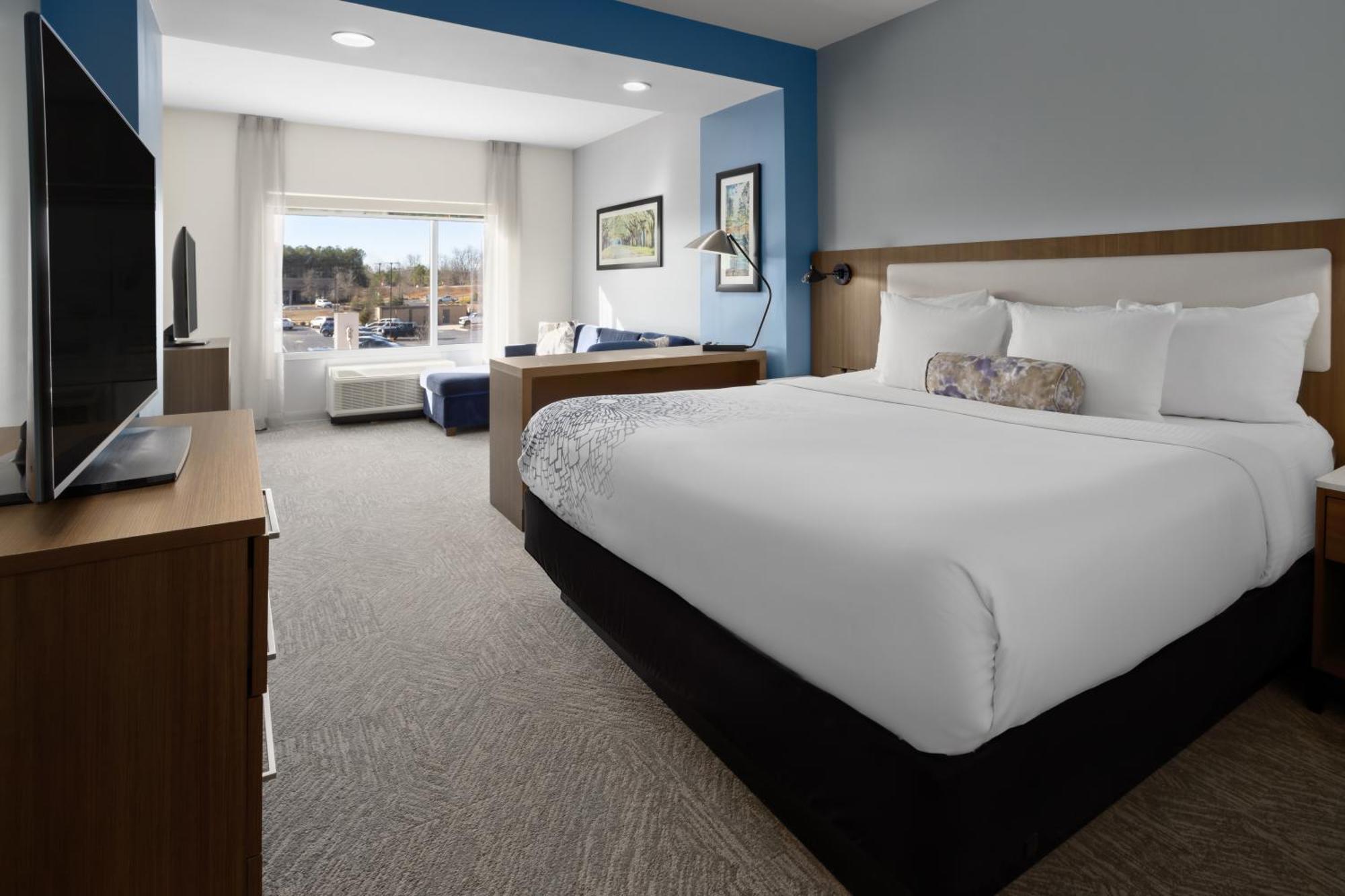La Quinta Inn & Suites By Wyndham Locust Grove Bagian luar foto
